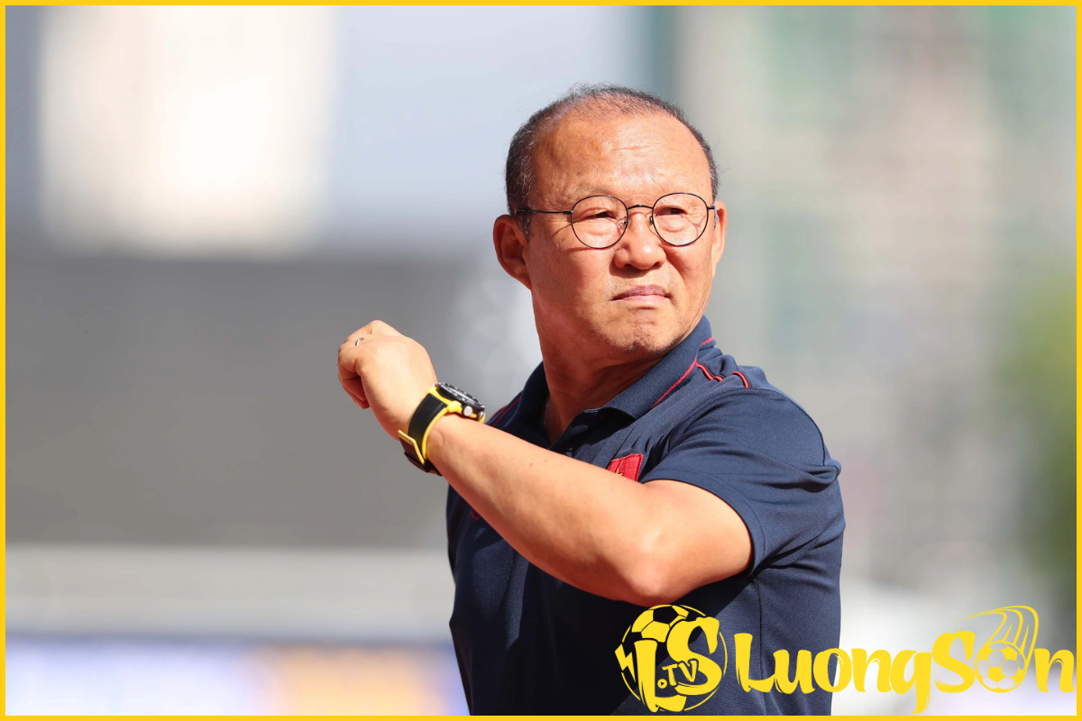 huấn luyện viên bóng đá park hang seo